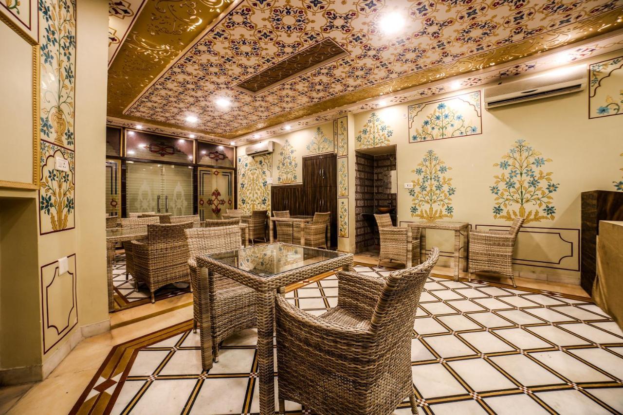 Collection O 36316 Hotel White Palace Jaipur Eksteriør billede